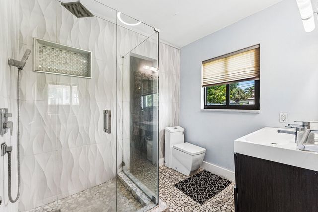 201 NE 26th Avenue, Pompano Beach, FL 33062