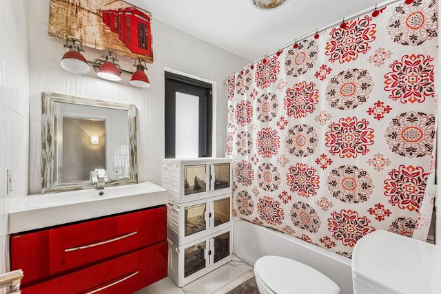 201 NE 26th Avenue, Pompano Beach, FL 33062