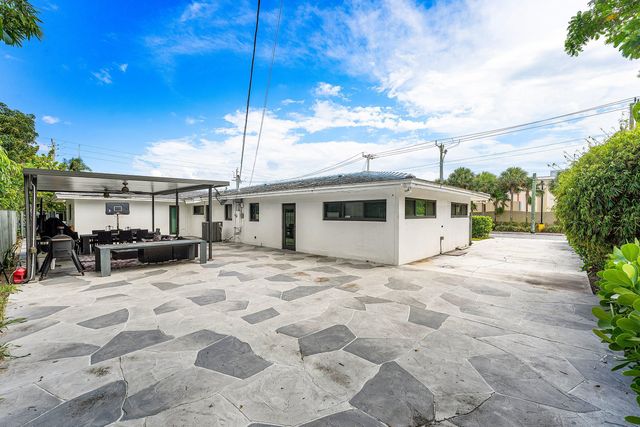 201 NE 26th Avenue, Pompano Beach, FL 33062