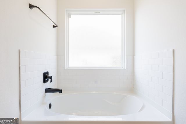 3033 Reynolda Drive, Hahira, GA 31632