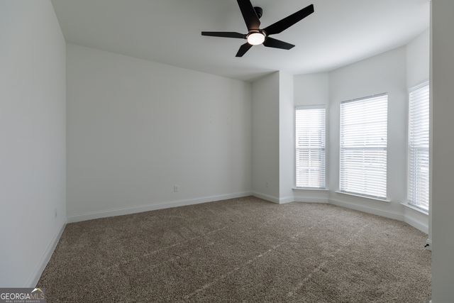 3033 Reynolda Drive, Hahira, GA 31632