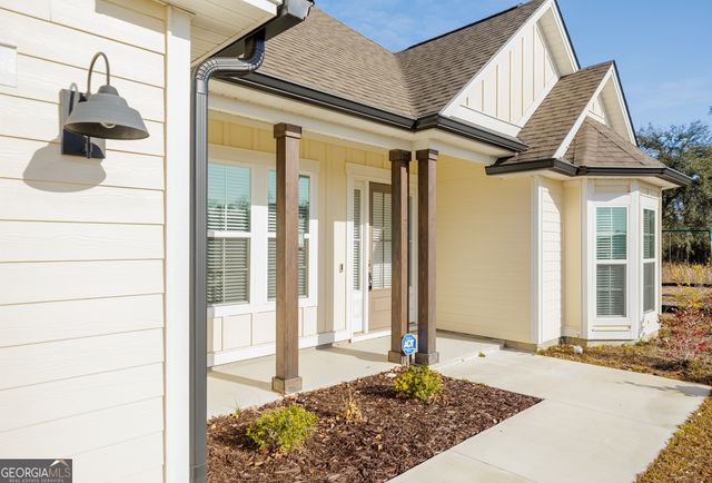 3033 Reynolda Drive, Hahira, GA 31632