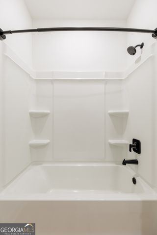 3033 Reynolda Drive, Hahira, GA 31632