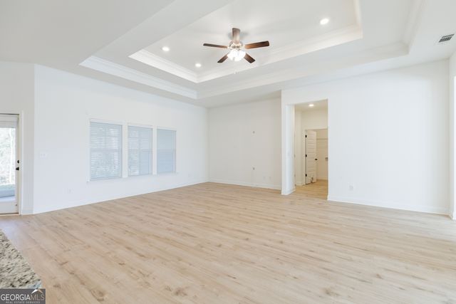 3033 Reynolda Drive, Hahira, GA 31632