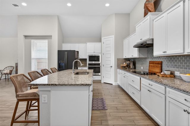 2013 Waterview RD, Georgetown, TX 78628