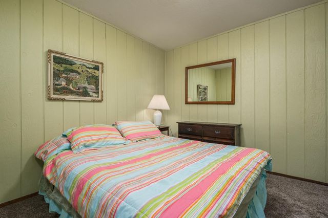 1644 Crystal Air Dr, South Lake Tahoe, CA 96150