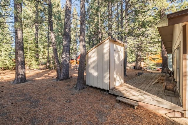 1644 Crystal Air Dr, South Lake Tahoe, CA 96150