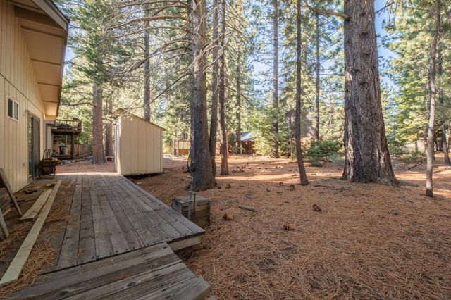 1644 Crystal Air Dr, South Lake Tahoe, CA 96150