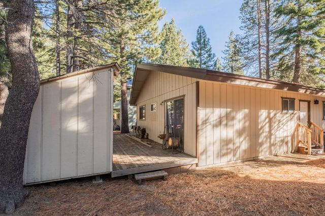 1644 Crystal Air Dr, South Lake Tahoe, CA 96150