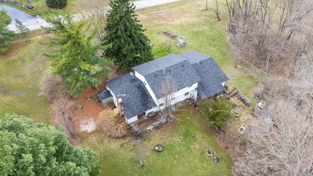 2260 Carriage Road, Powell, OH 43065