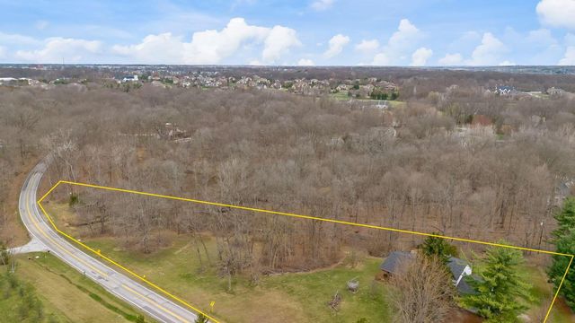 2260 Carriage Road, Powell, OH 43065