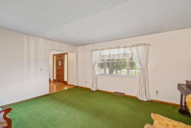 2260 Carriage Road, Powell, OH 43065