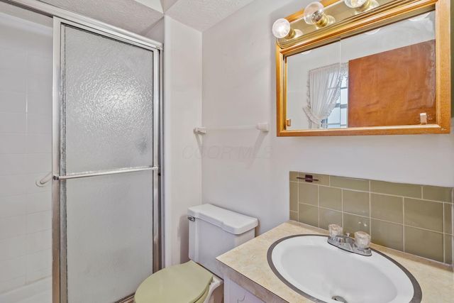 2260 Carriage Road, Powell, OH 43065