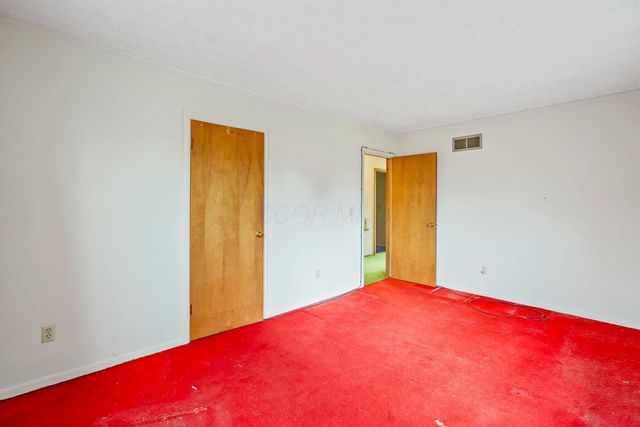 2260 Carriage Road, Powell, OH 43065