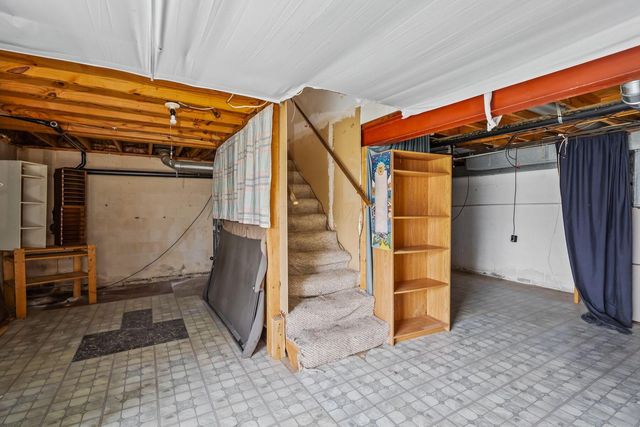 2260 Carriage Road, Powell, OH 43065