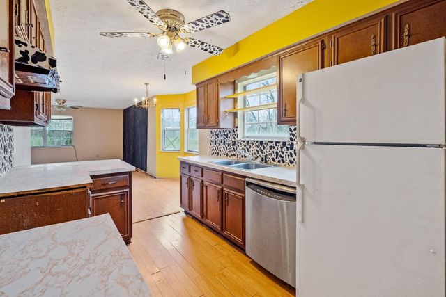 2260 Carriage Road, Powell, OH 43065