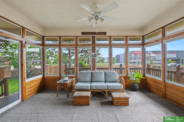 10405 Polk Street, Omaha, NE 68127