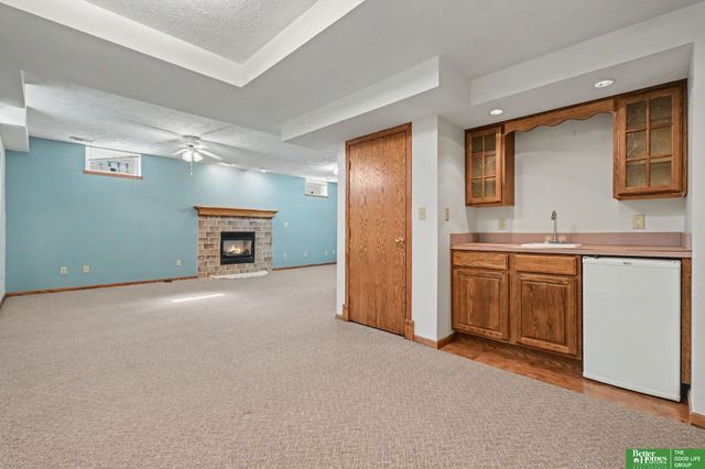 10405 Polk Street, Omaha, NE 68127
