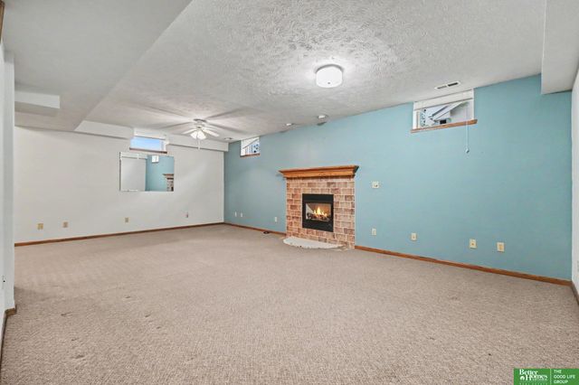 10405 Polk Street, Omaha, NE 68127