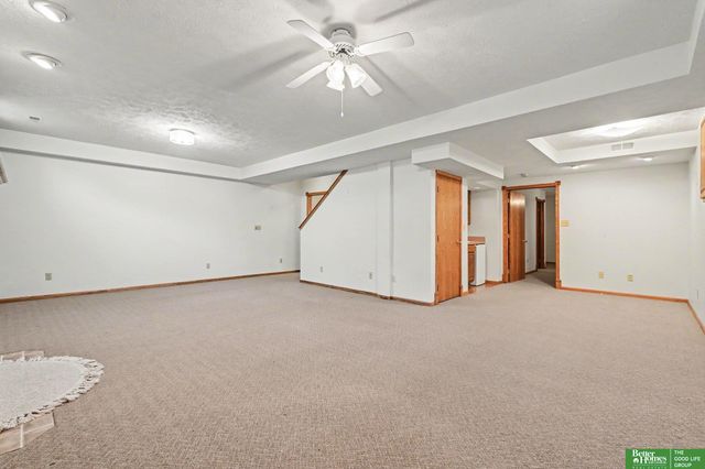 10405 Polk Street, Omaha, NE 68127