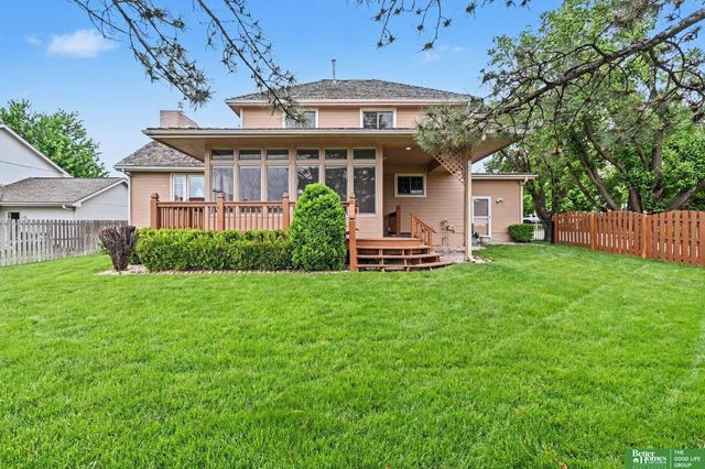 10405 Polk Street, Omaha, NE 68127