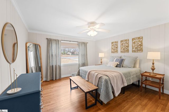 305 Crestwood Drive, Mauldin, SC 29662