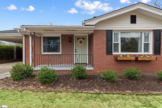 305 Crestwood Drive, Mauldin, SC 29662