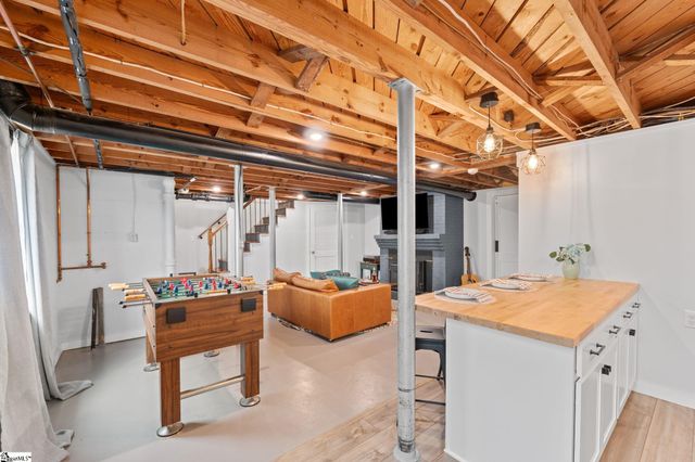 305 Crestwood Drive, Mauldin, SC 29662