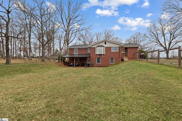 305 Crestwood Drive, Mauldin, SC 29662