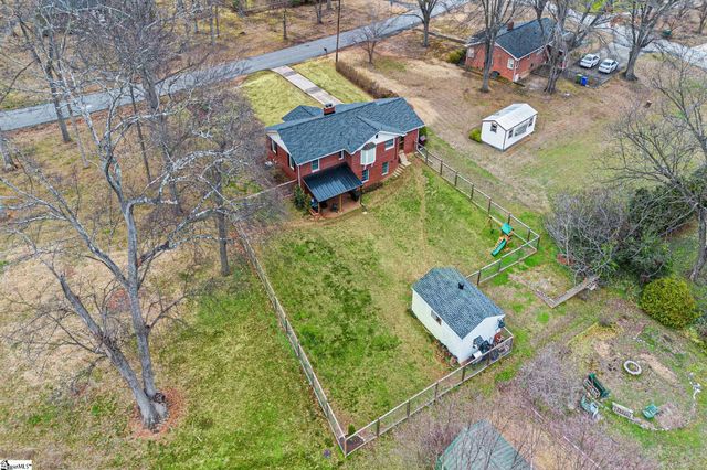 305 Crestwood Drive, Mauldin, SC 29662