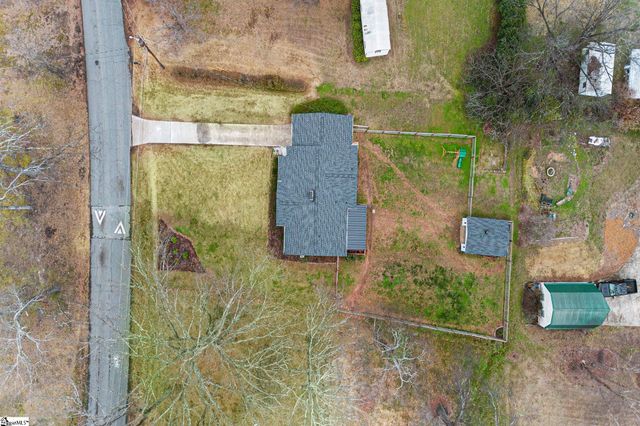 305 Crestwood Drive, Mauldin, SC 29662