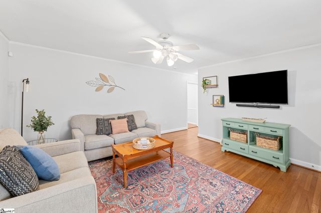 305 Crestwood Drive, Mauldin, SC 29662