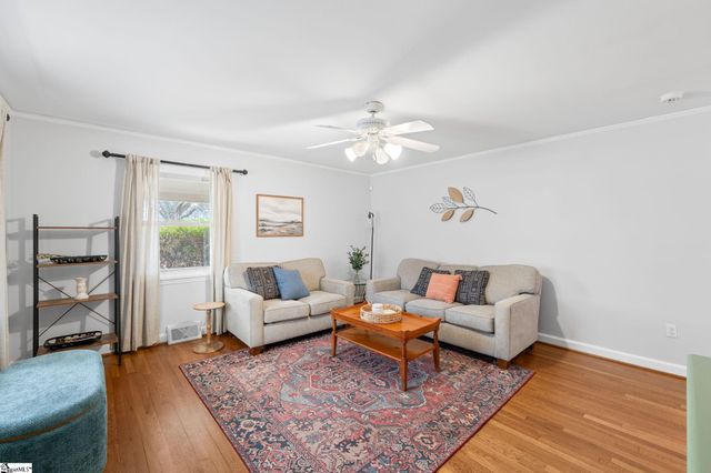 305 Crestwood Drive, Mauldin, SC 29662