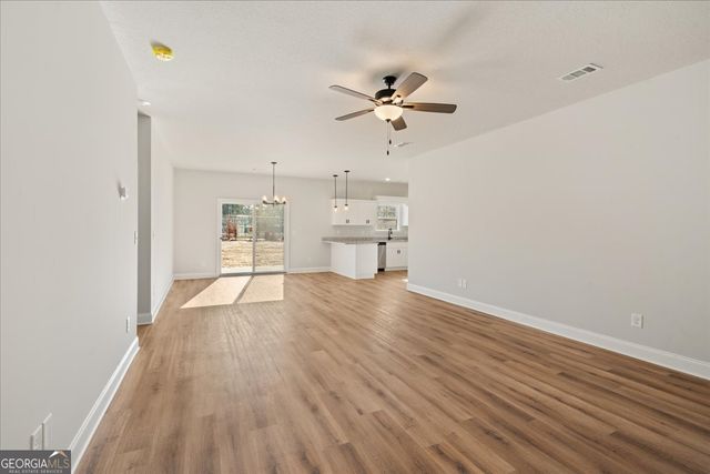 190 Foxridge Court, Metter, GA 30439