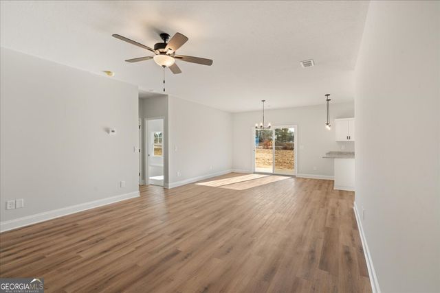 190 Foxridge Court, Metter, GA 30439