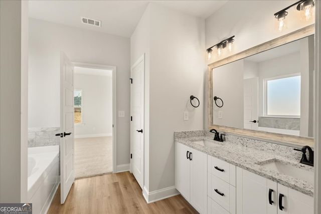 190 Foxridge Court, Metter, GA 30439