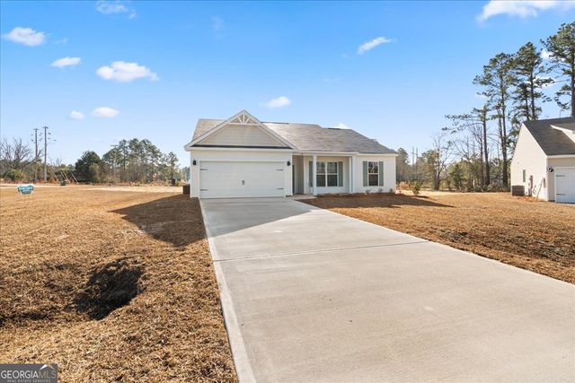 190 Foxridge Court, Metter, GA 30439