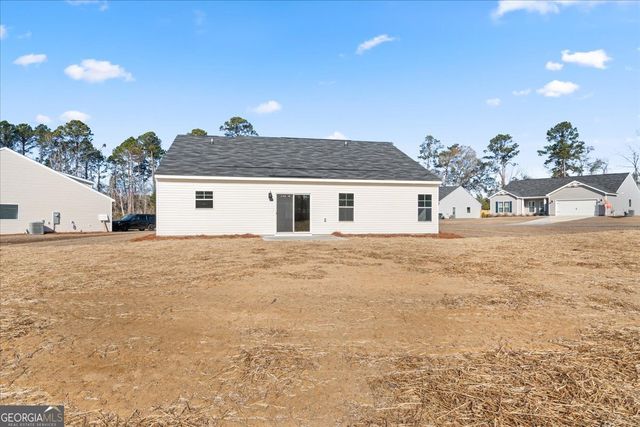 190 Foxridge Court, Metter, GA 30439