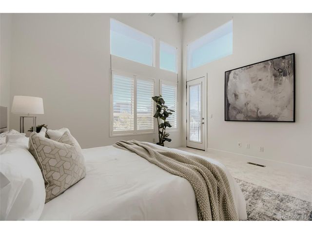 5053 Valentia St 101, Denver, CO 80238