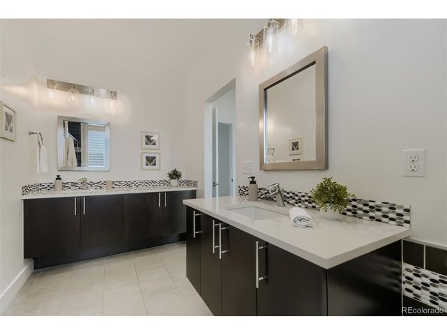 5053 Valentia St 101, Denver, CO 80238