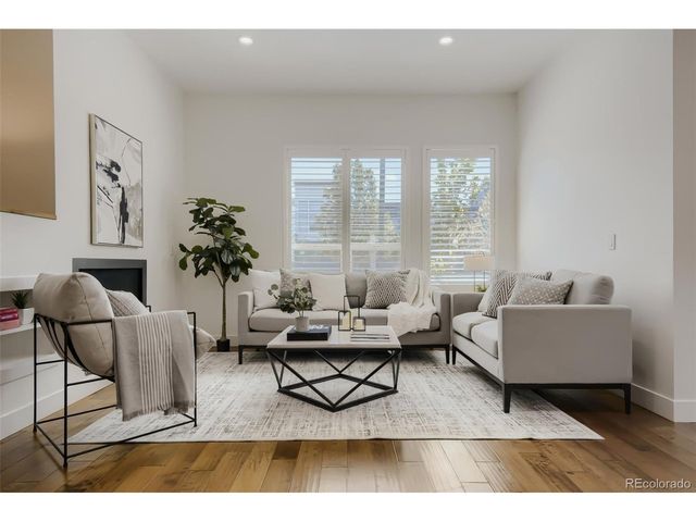 5053 Valentia St 101, Denver, CO 80238