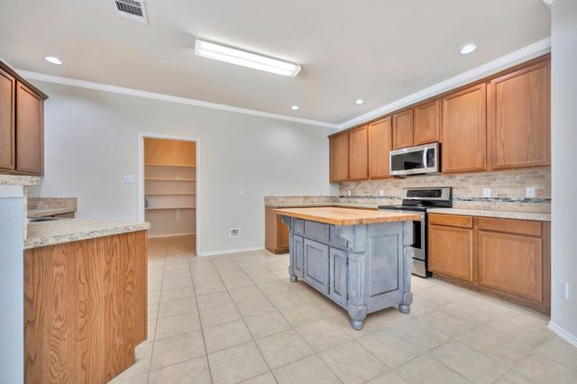 5728 Mountain Stream Trail, Fort Worth, TX 76244