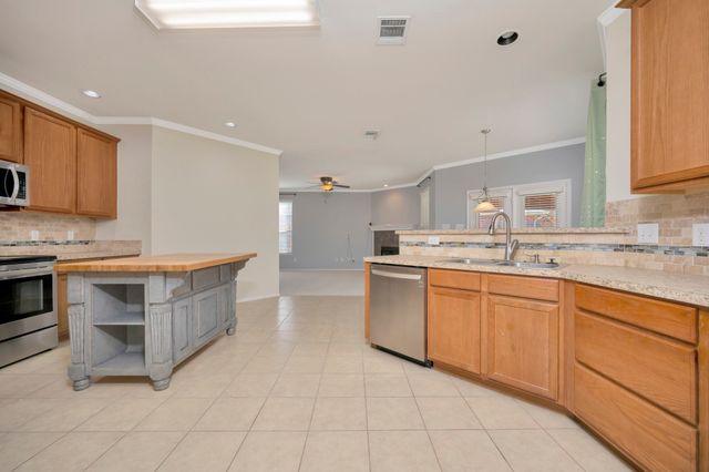 5728 Mountain Stream Trail, Fort Worth, TX 76244