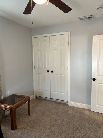 542 S Redford Lane, White Settlement, TX 76108