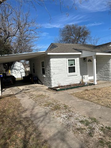 542 S Redford Lane, White Settlement, TX 76108