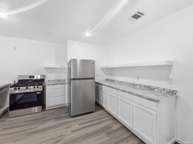 146 DARSON MARIE DR, San Antonio, TX 78226