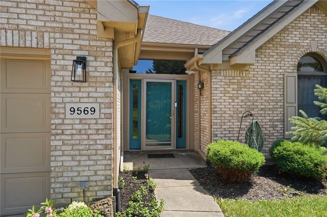 9569 Country Path Trail, Miami Twp, OH 45342