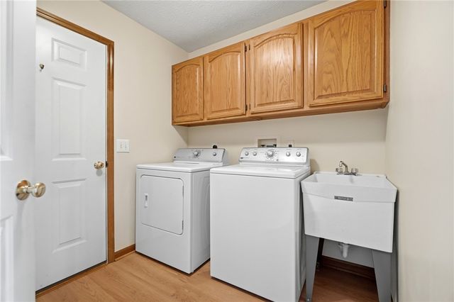 9569 Country Path Trail, Miami Twp, OH 45342