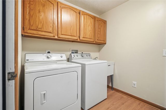 9569 Country Path Trail, Miami Twp, OH 45342