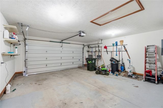 9569 Country Path Trail, Miami Twp, OH 45342